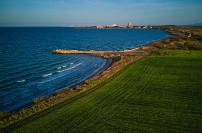 LAND